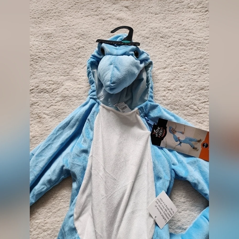 New baby/ toddler shark Halloween costume/ jumpsuit, size 2/3t